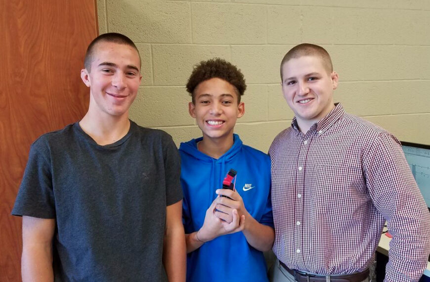Students build prosthetic finger for classmate
