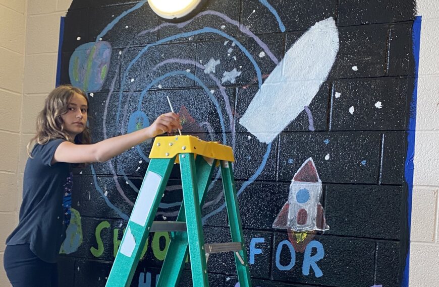 Student leaders paint their way to success