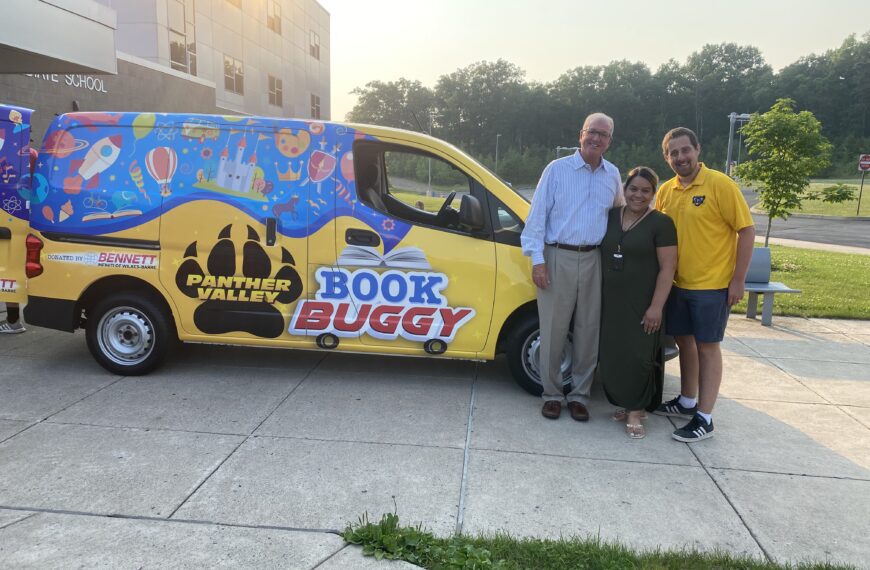 Book Buggy brings books to the community