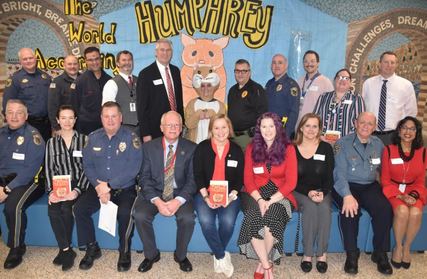 One School, One Book program kicks off Read Across America Day