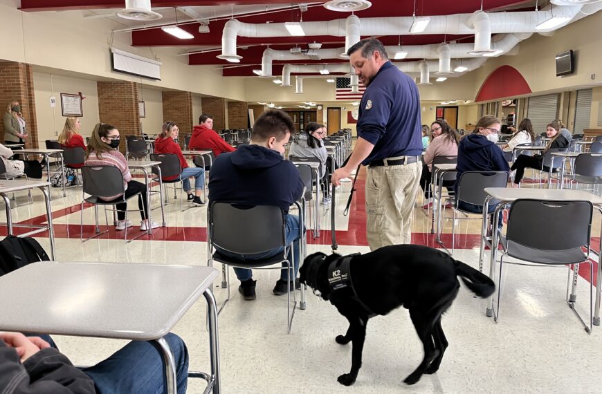 Veterinary sciences class meets with K-9 dog, handler