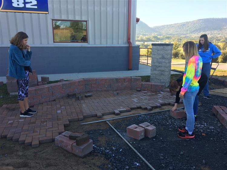 Bellefonte Area students participate in HeroScaping project with CPI horticulture, landscaping class