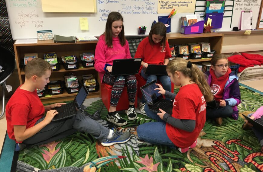 Elementary student ambassadors oversee community service projects