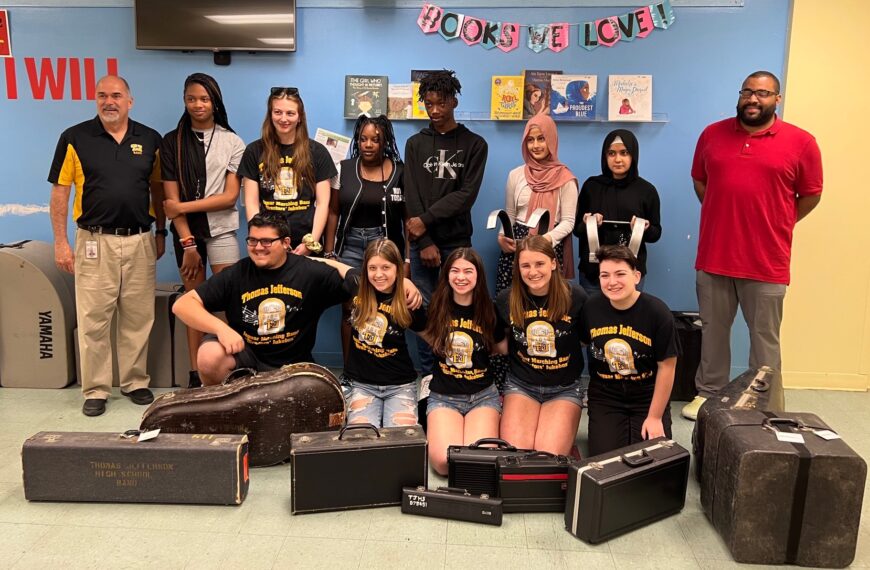 WJHSD donates instruments to assist Duquesne City SD