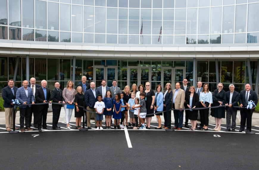 Seneca Valley opens new elementary/middle school