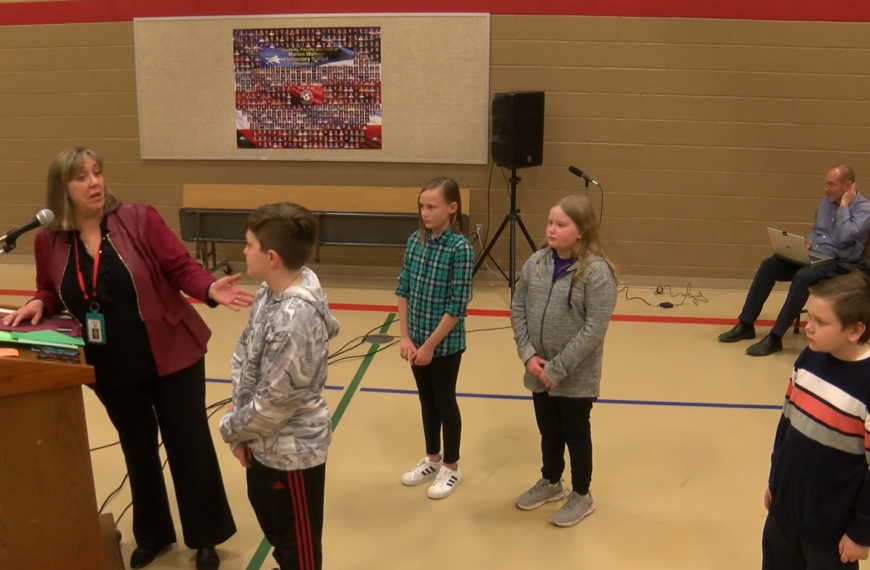 Marion-Walker students recognized at board meeting