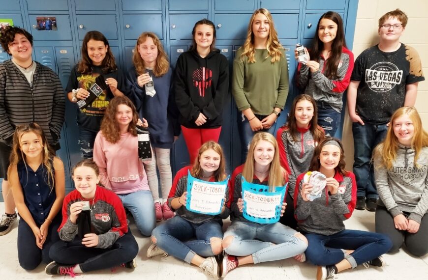 Reading Team holds Socktober Drive