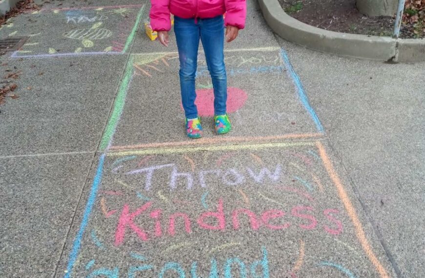 Pittsburgh Carmalt community service project spreads holiday cheer